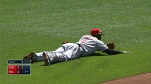 Brandon Phillips makes a nice diving play at second base, throwing to first from his knees for the out.